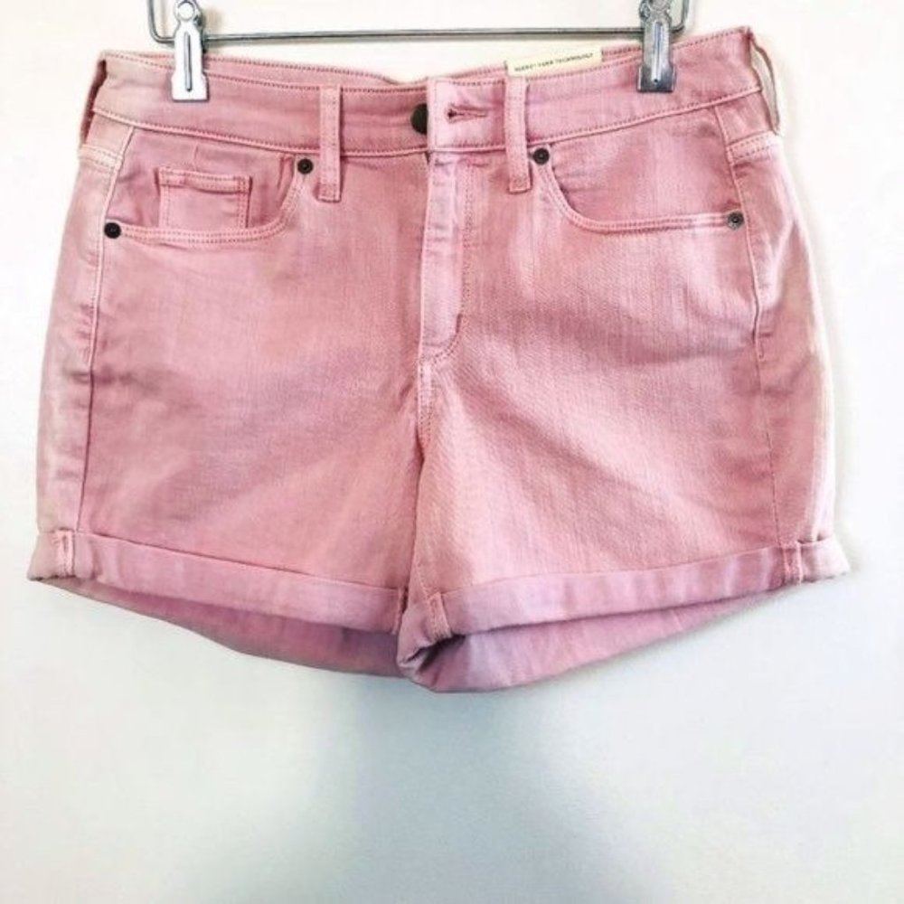 Sold NWT Universal Thread Pink Midi- Fitted Hip Shorts- Size 6 - Picture 1 of 8